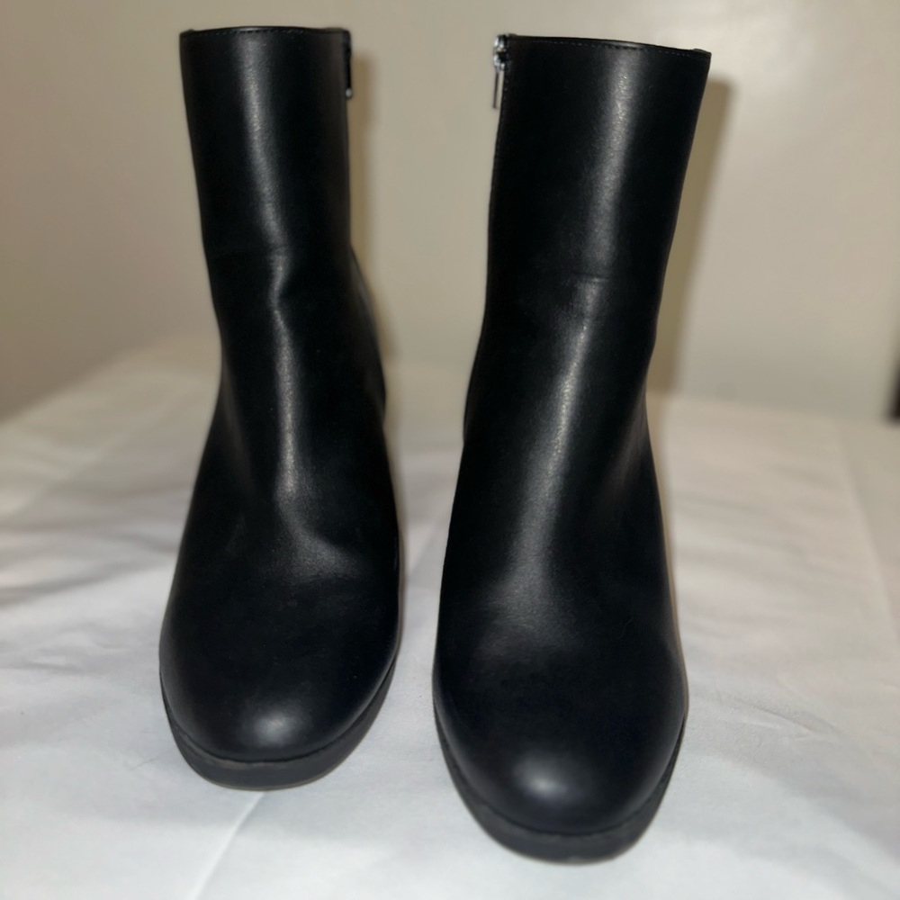 Cute Women’s booties!